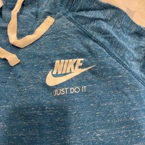 Women’s Nike lightweight sweatshirt